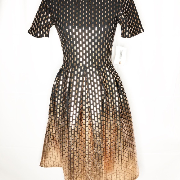 NWT Elegant Lularoe Amelia - Picture 3 of 5